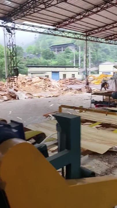 Đoạn video vận hành máy xếp pallet 127